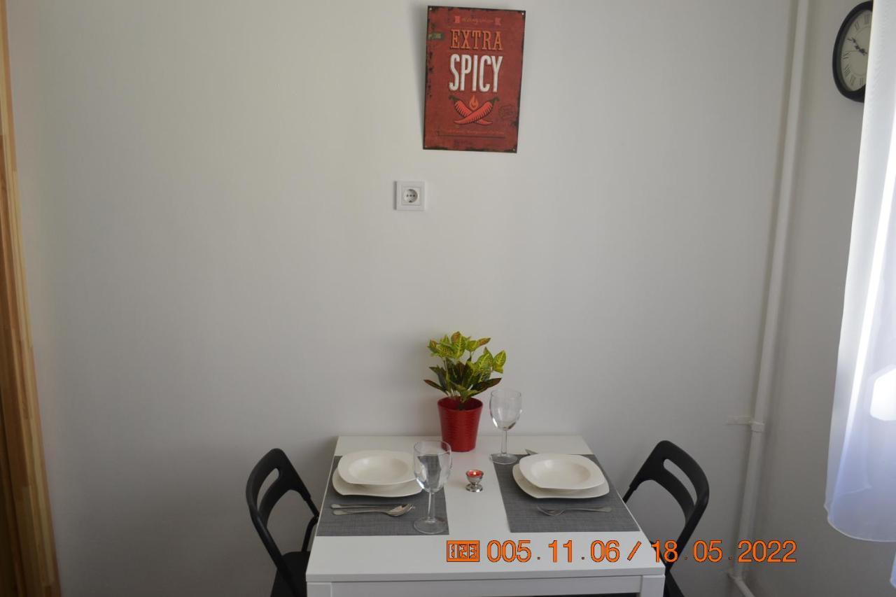 Sziget Apartman Еґер Екстер'єр фото