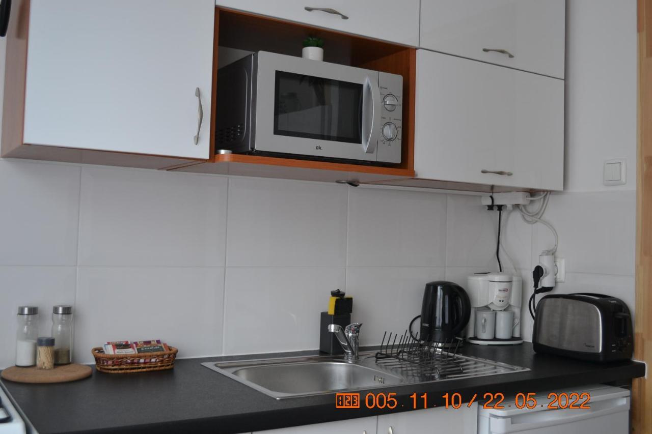 Sziget Apartman Еґер Екстер'єр фото